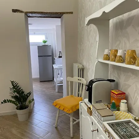 לינה וארוחת בוקר Goti 3*